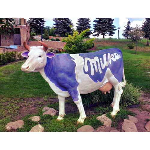 Рекламная объемная скульптура «Альпийская коровка «Milka»